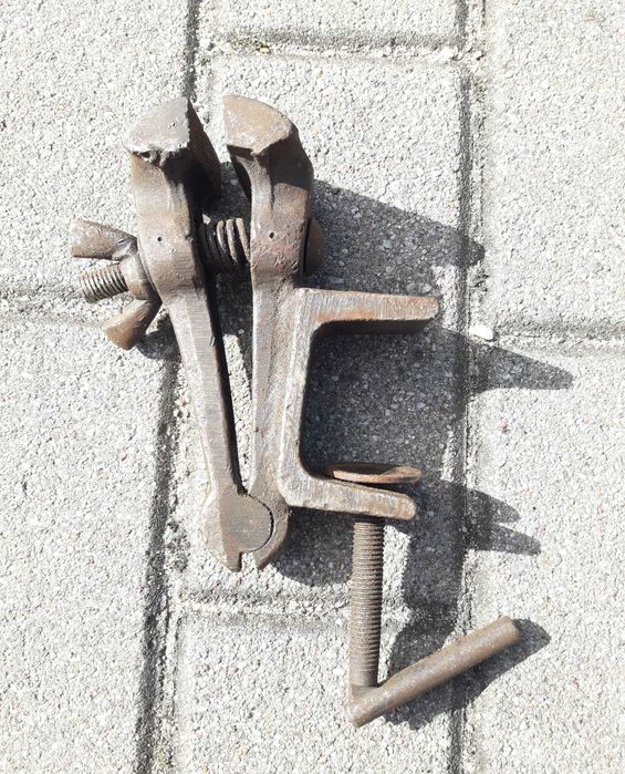 Stare małe imadło imadełko ścisk PRL