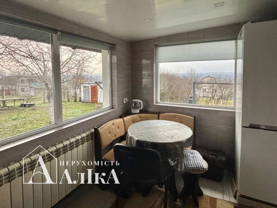 Продам будинок на березі річки Дністер