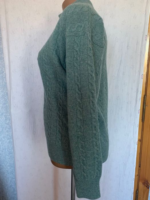 Вовняний жіночий светр бірюзового кольору.Розмір XL.