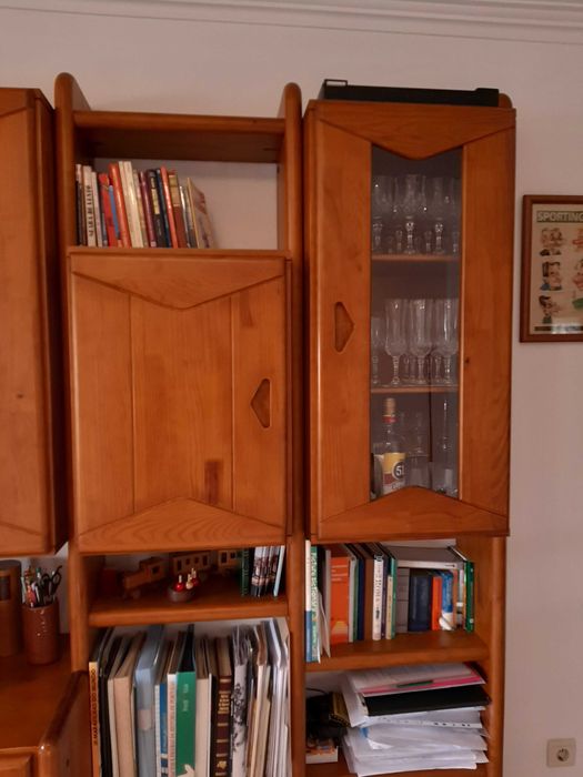 Móvel de sala de jantar em cerejeira, desdobrável em 3 módulos