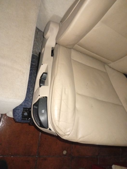 Bancos em pele BMW E60