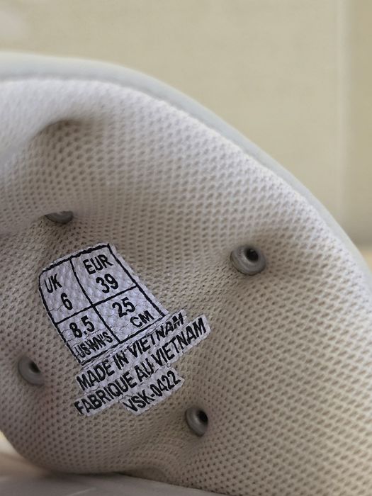 Жіночі шльопанці Puma оригінал розмір 39