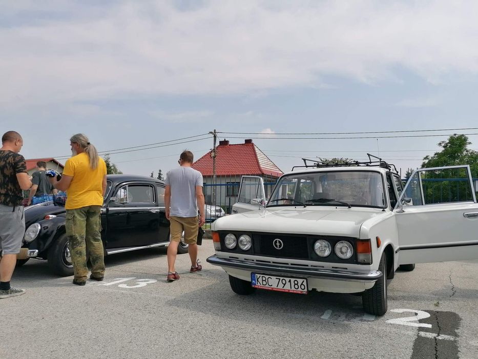 Auto do ślubu Fiat 125p