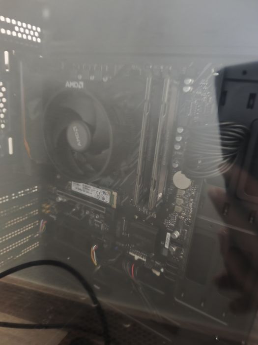 PC ryzen 7 torre monitor teclado