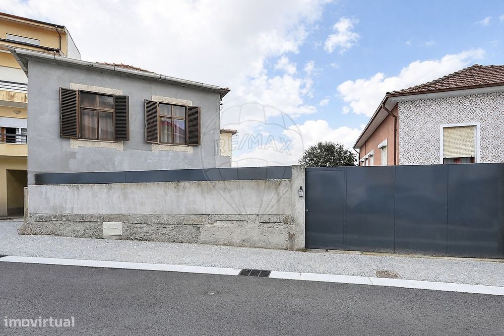 T4 Detached House for Sale