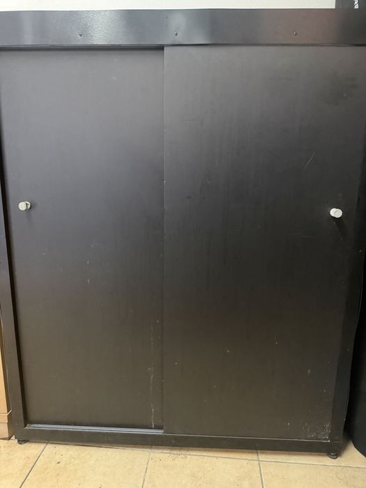 Estante com portas para 6 aquarios
