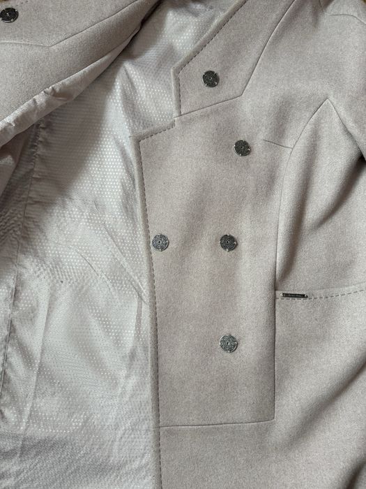 Пальто бежеве світле Victoria bloom