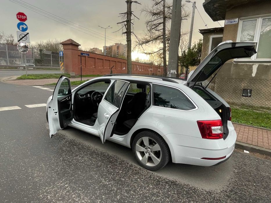 Scoda Octavia Kombi  III  DSG 4x4