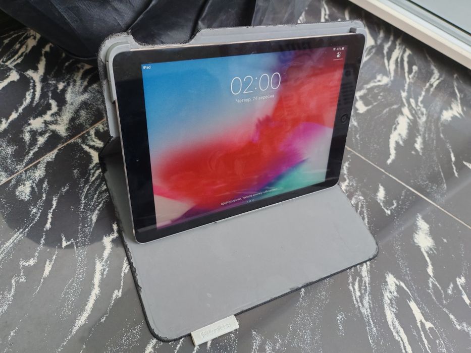 Планшет Apple iPad Air (MD785LL/A) 9,7 дюйма