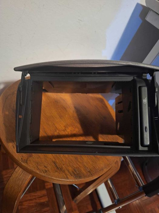 Gaveta de rádio Laguna II ano 2003