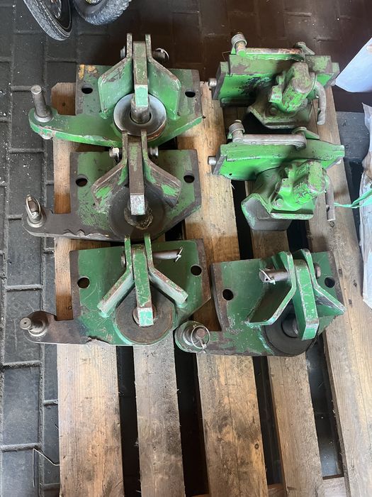 Zaczepy automatyczne john deere piton fix