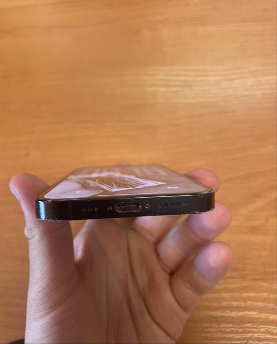 Iphone 16e kondycja 94%