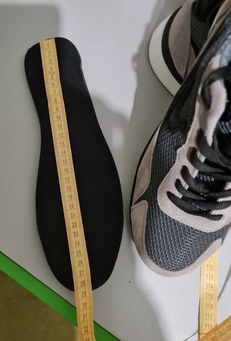 Кросівки чоловічі  сірі Nike