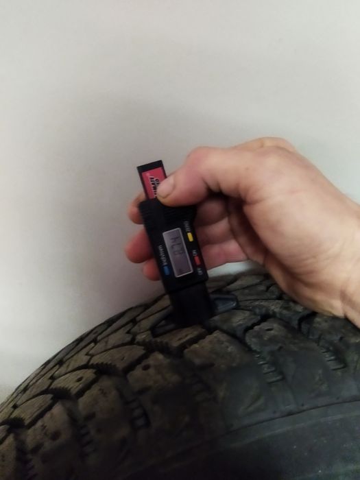 Opony zimowe gł bież 8.7mm