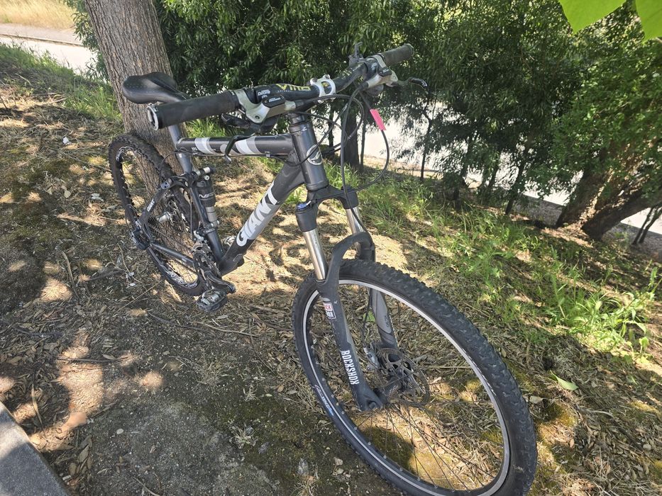 Btt giant m suspensao total
