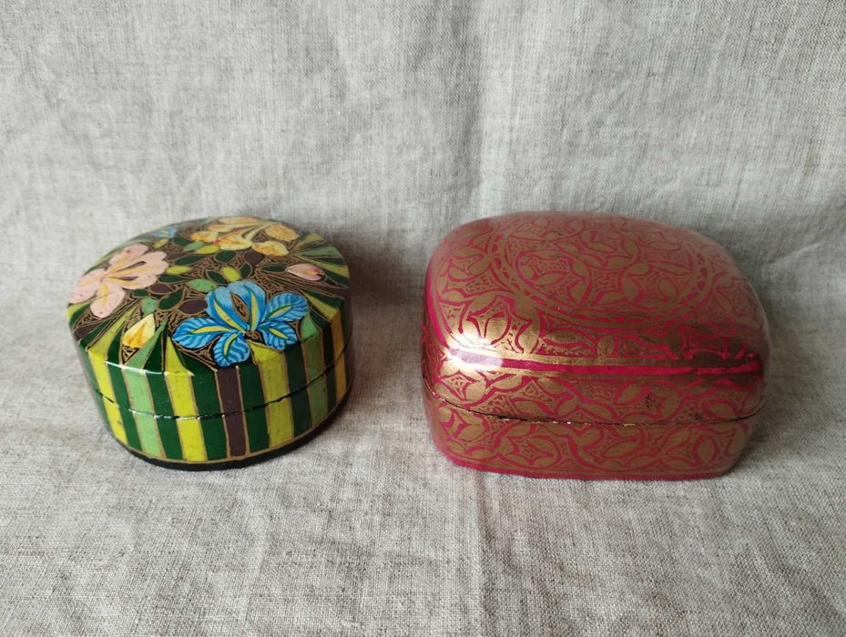 Шкатулка. Индия. Папье маше