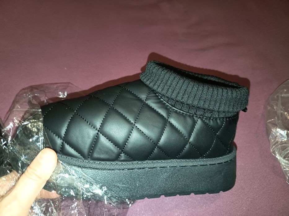 Продам нові уггі жіночі