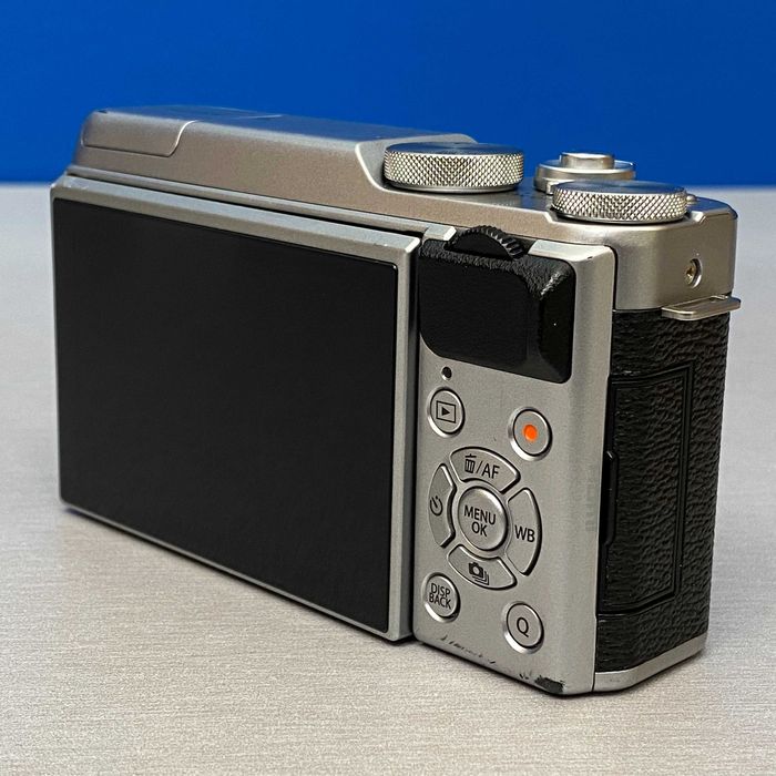Fujifilm X-A20 (Corpo) - 16.3MP