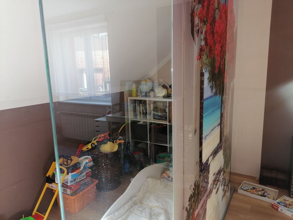 Ścianka szklana z grafiką