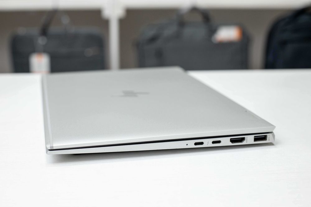 HP EliteBook X360 1040 G8 i7-1185G7 16RAM 512Gb SSD TOUCH FHD IPS 14”