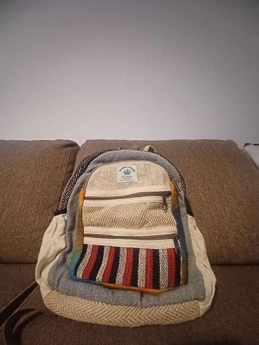 Mochila nova pequena