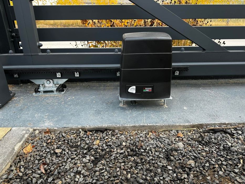 Napędy do bram/ szlabany/ wideodomofony