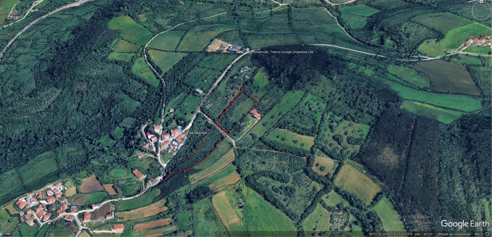 Terreno 6000m2 com um ecrã de um milhão de dólares