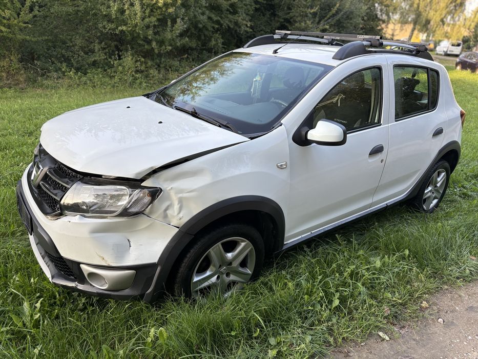 Uszkodzone dacia sandero stepway