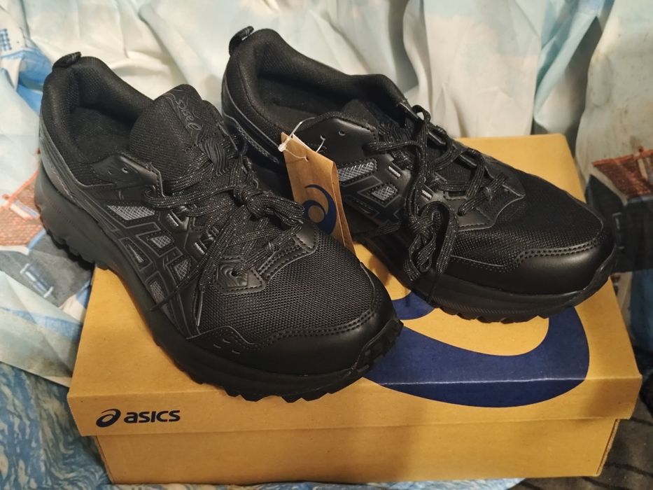 ASICS Trail Scout3 новi eur 42.5 ,eur 48 оригiнал