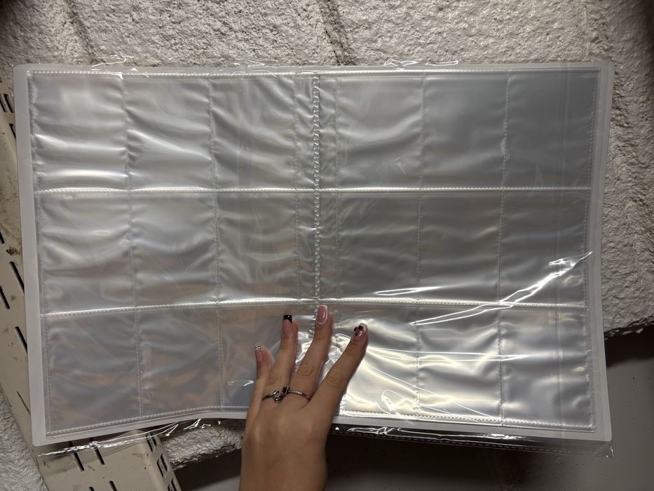 Nowy album Pokemon duzy na 432 karty Pikachu w kaszkietowce