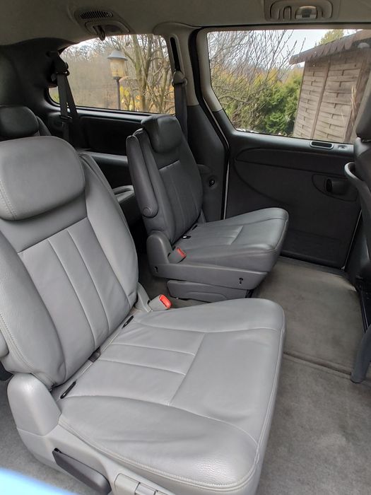 Chrysler Town and Country Voyager 2005 lpg