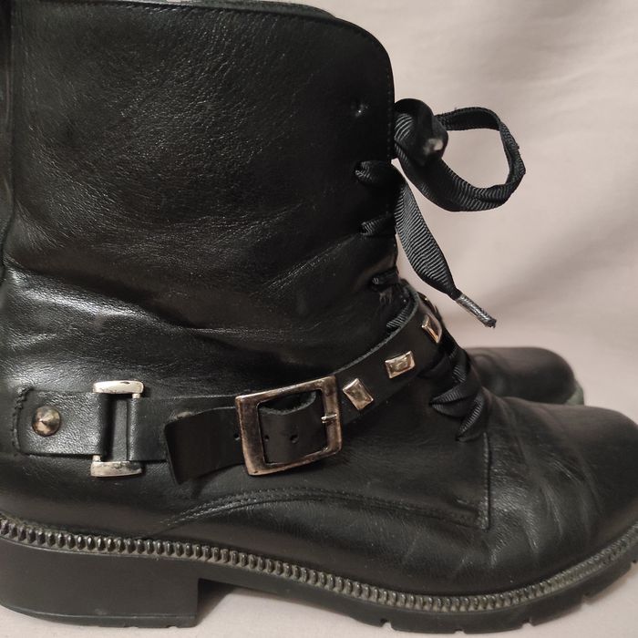 Botki w rockowym stylu