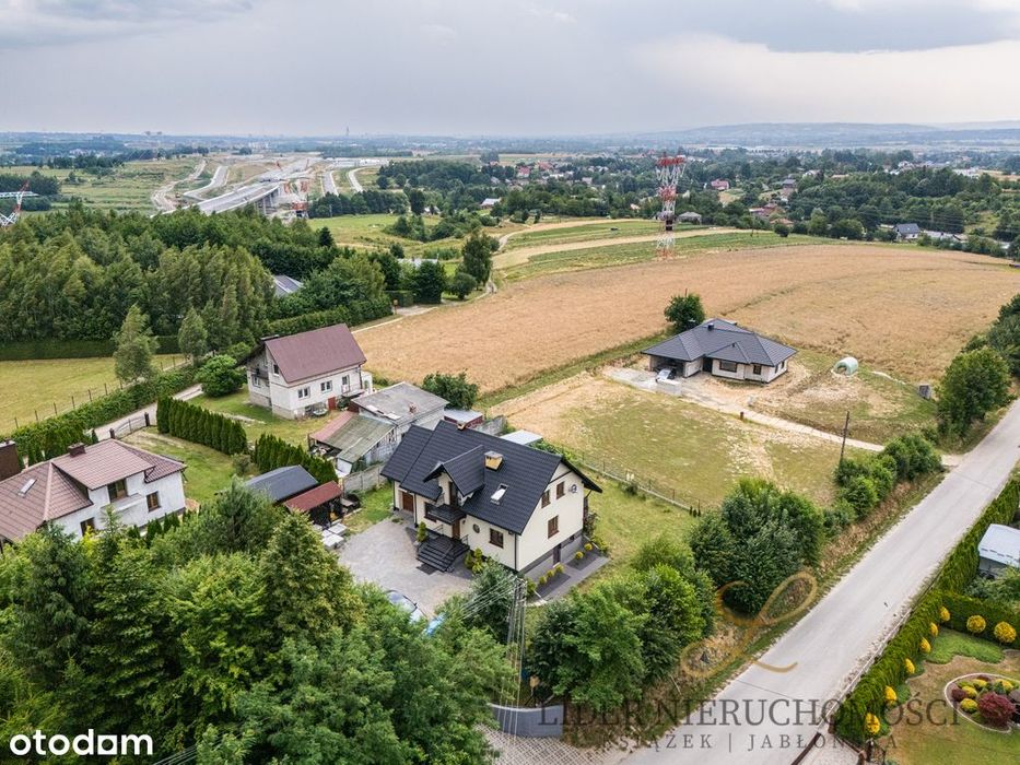 Gotowy do zamieszkania dom w Lutoryżu