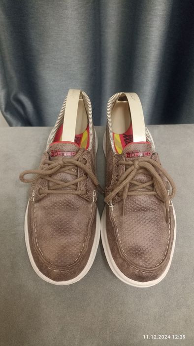 Сліпони Skechers Goga Max