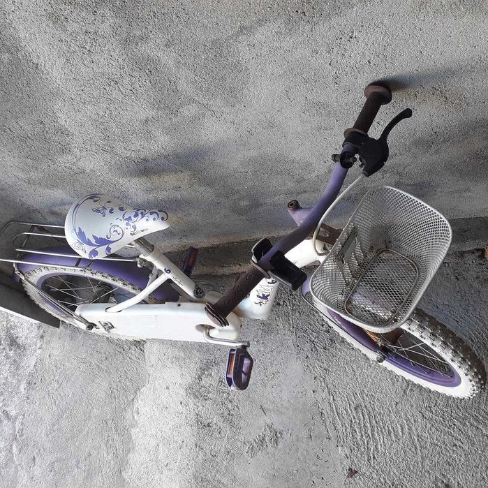 Bicicleta criança para menina em optimo estado