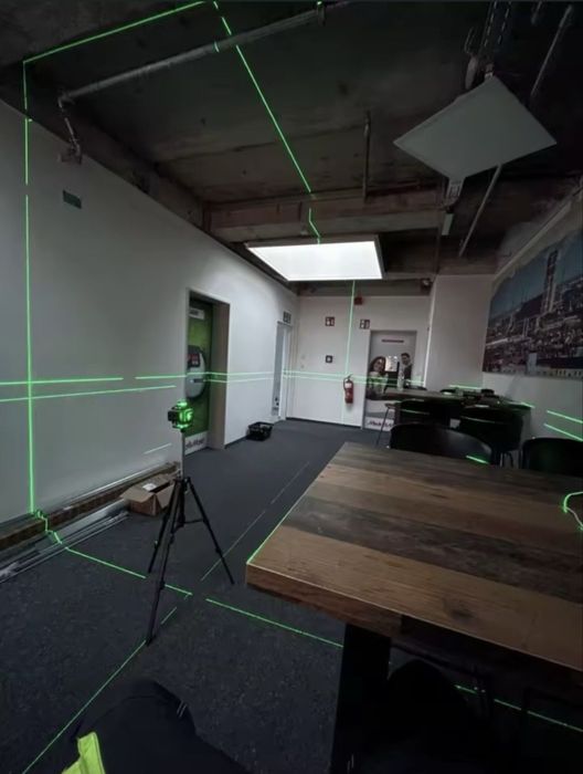 Nível Laser 16 Linhas com Tripé Novo