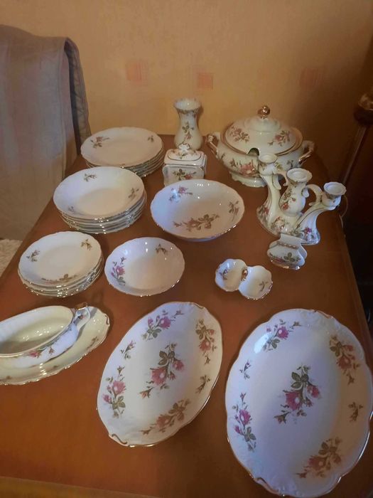 serwis obiadowy  porcelana Wawel róża