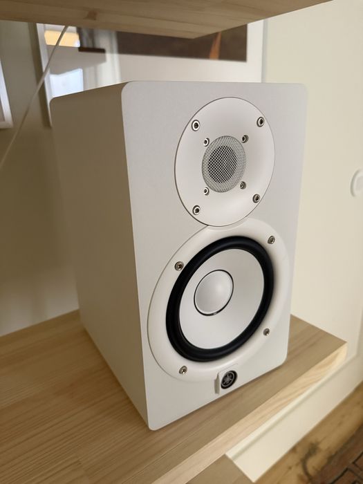 Par de monitores Yamaha HS5 brancos como novos + caixas