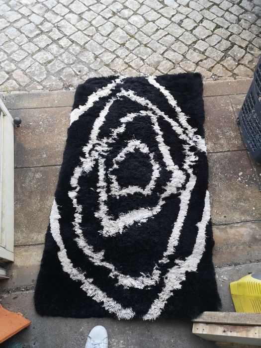 Tapetes quarto preto e branco