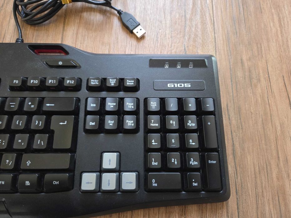 Klawiatura Logitech G105 gamingowa przewodowa USB