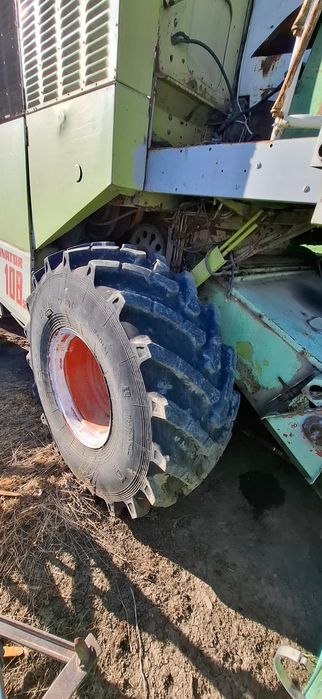 Комбайн Домінатор 108СЛ