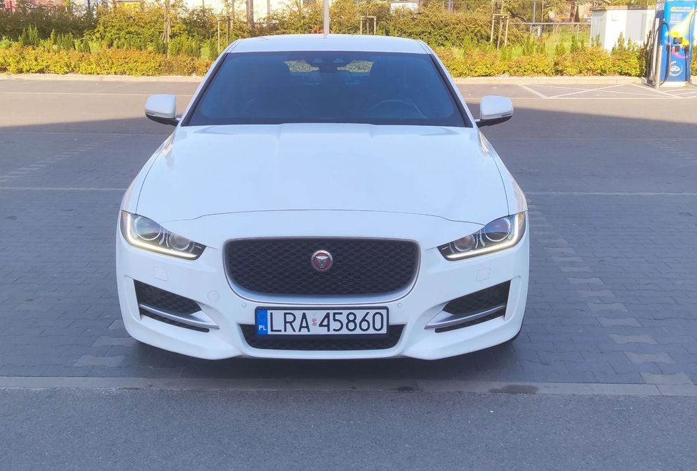 Jaguar XE