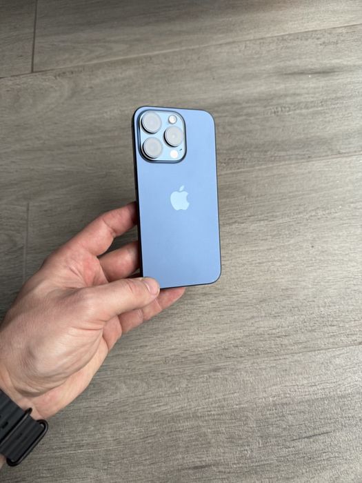 Apple iPhone 15 Pro 256gb blue titanium