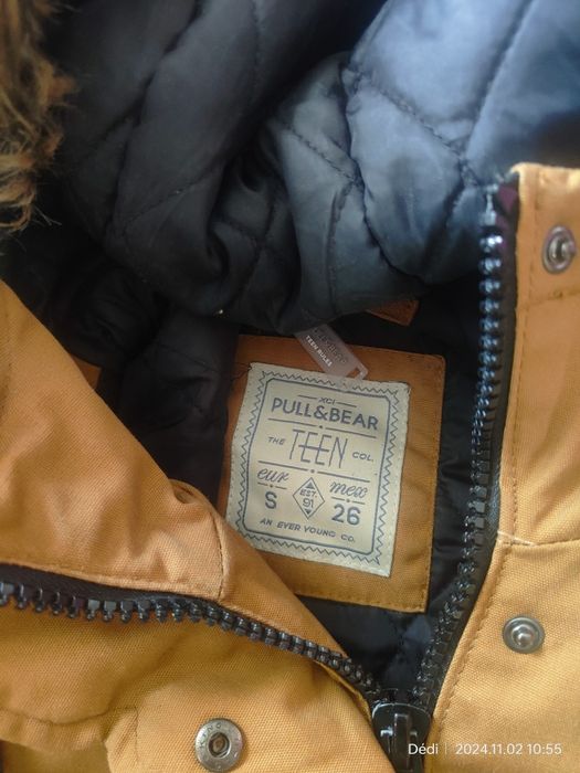 Parka Pull and bear camel
