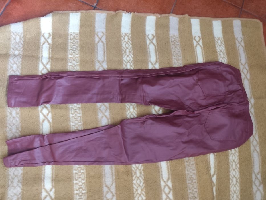 Vendo calça eco pele