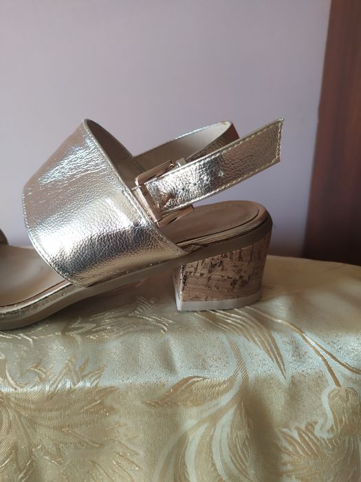 Босоніжки 41 р. 26.5 см жіночі