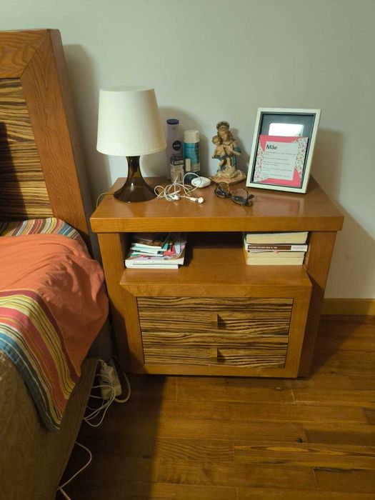 Mobília cama casal mesinhas cabeceira cómoda