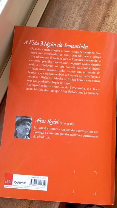 Livro: A Vida Mágica da Sementinha"