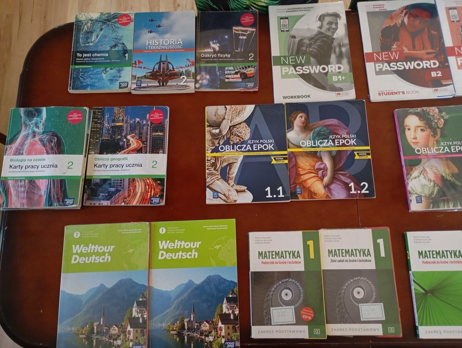 Podręcznik liceum angielski + ćwiczenia