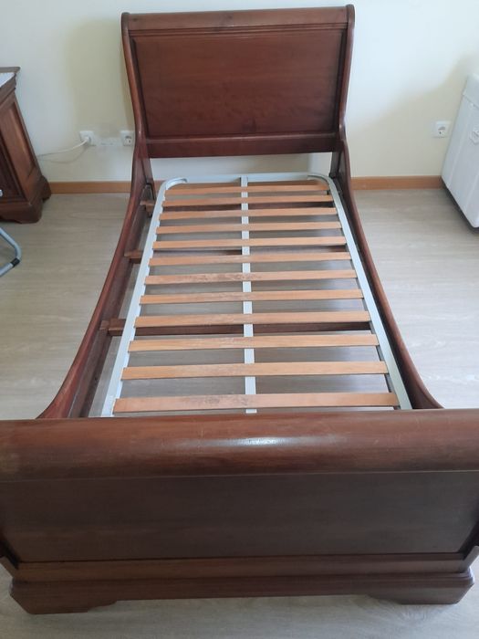 Cama Solteiro Cerejeira